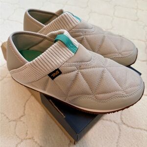 Teva ReEmber Slip-On Shoes – Women’s 9 – NEW / Never Worn – With Box